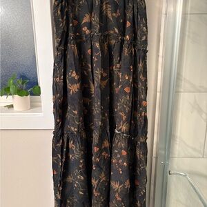 Hot Topic Black and Orange Floral Maxi Skirt